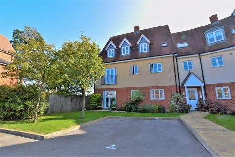 2 bedroom apartment to rent, Brignall Place, Dunmow