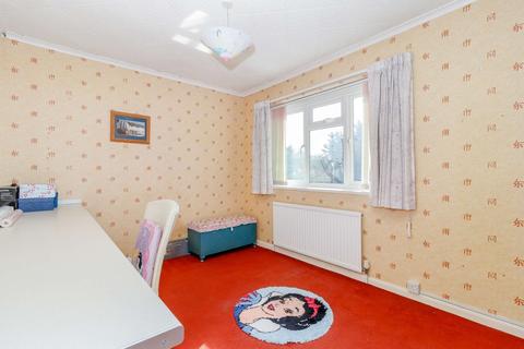 15 Brumfield Road, Epsom, KT19 9PA