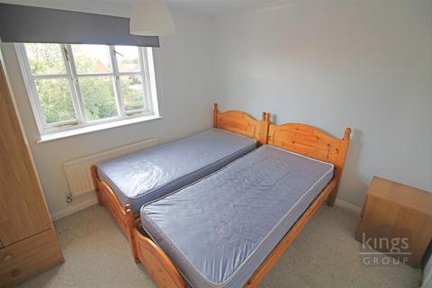 55 Abbeydale Close, Church Langley, Harlow, CM17 9QB
