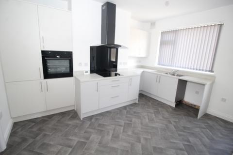 3 bedroom terraced house to rent, Aberford Road, Stanley