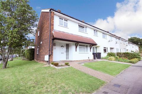121 Blackbush Spring, Harlow, CM20 3EA