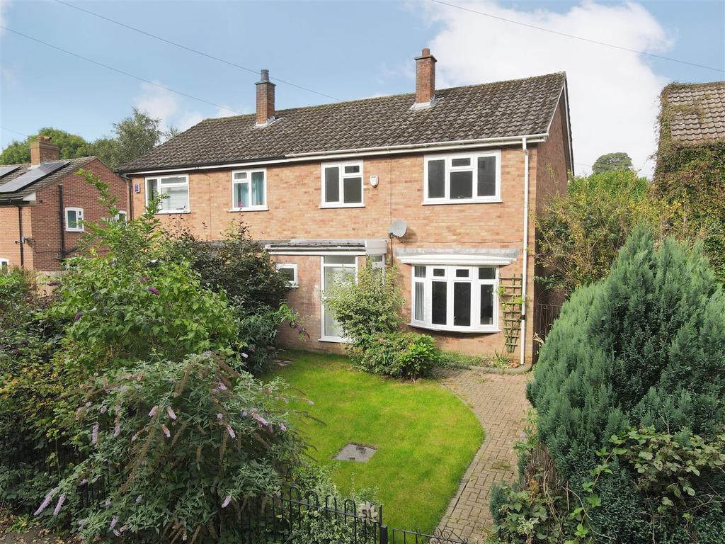 Crow Lane, Husborne Crawley, Bedford 3 bed semidetached house £395,000