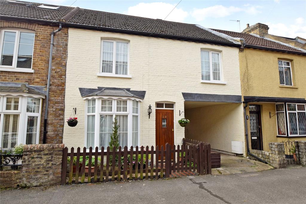 Oak Lane, Windsor, Berkshire, SL4 4 bed terraced house £599,950