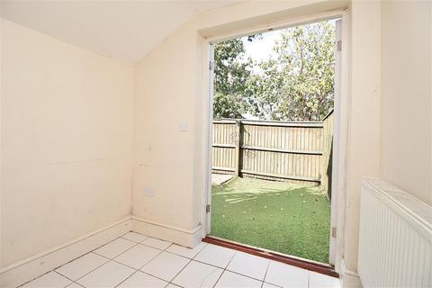 60 Philip Road, Ipswich, IP2 8BQ
