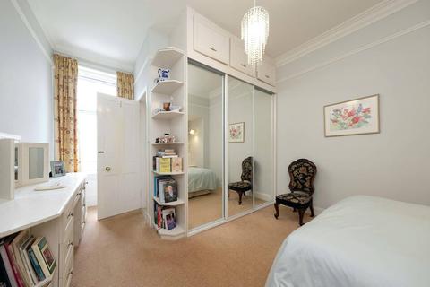 196 Braid Road, Edinburgh, EH10 6HS