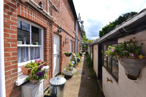 2 bedroom terraced house for sale, Church Street, Fordingbridge, Hampshire, SP6