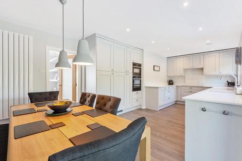 Chinook Forest Lane, Effingham Junction, Leatherhead, KT24 5HN