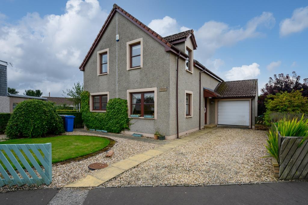 Melville Road, Ladybank, KY15 4 bed detached house £270,000