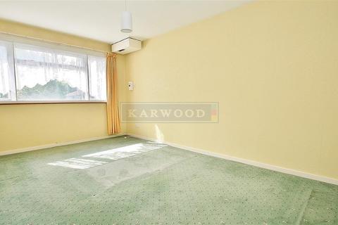 168 Cranford Drive, Hayes, UB3 4LG