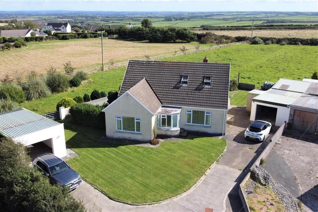 Rosehill, Simpson Cross, Haverfordwest 4 bed bungalow - £375,000