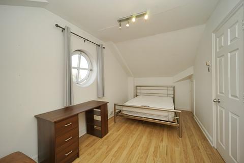 2 bedroom apartment to rent, Langtons Wharf, Leeds, West Yorkshire, LS2