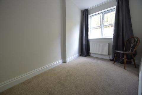 2 bedroom apartment to rent, Upton Park, Slough, Berkshire, SL1