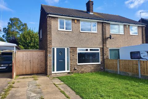 3 bedroom semi-detached house to rent, Newcombe Drive, Ng5