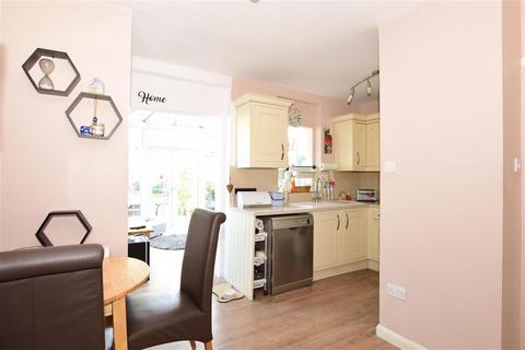 42 Winchester Road, Bexleyheath, DA7 4TX