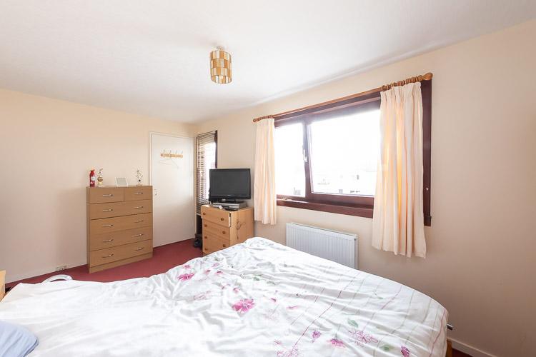Bedroom (Front)