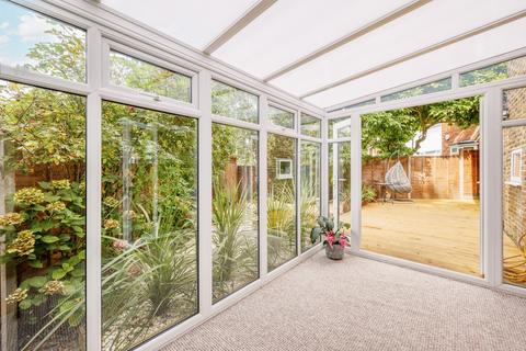 5 Lower Boston Road, London, W7 3UA