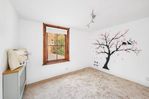 5 Lower Boston Road, London, W7 3UA