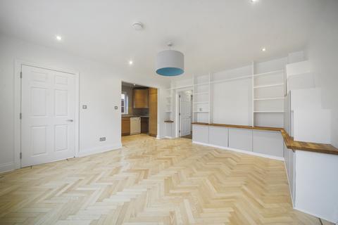 2 Seasons Close, London, W7 3SW