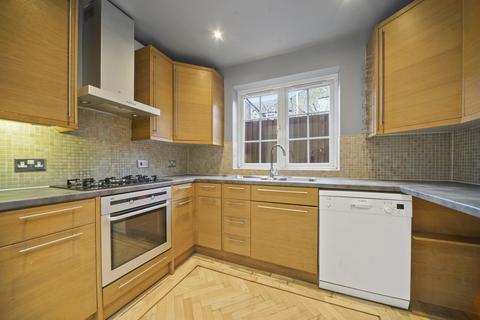 2 Seasons Close, London, W7 3SW