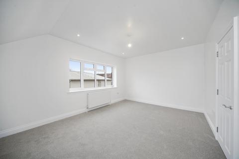 2 Seasons Close, London, W7 3SW