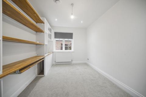 2 Seasons Close, London, W7 3SW