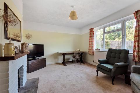 Lynwood Alfold Road, Cranleigh, GU6 8NB