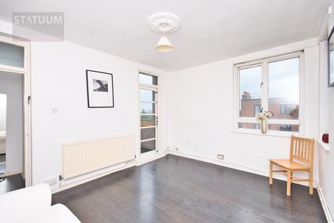 2 bedroom flat to rent, Warwick Grove, Upper Clapton, Hackney, London, E5