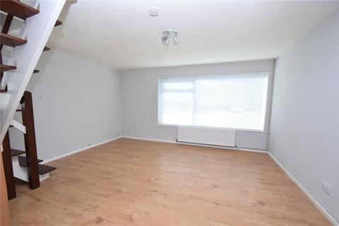 3 bedroom semi-detached house to rent, Rickstones Road, CM8