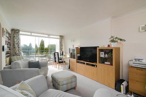 2 bedroom apartment to rent, Ulster Court, Albany Rd, Kingston
