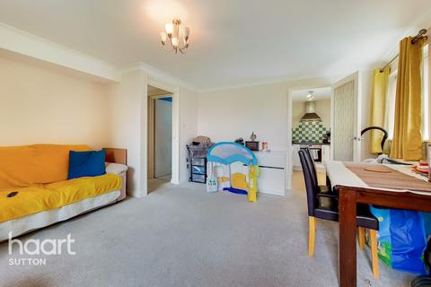 12 Homefield Park, Sutton, SM1 2AN