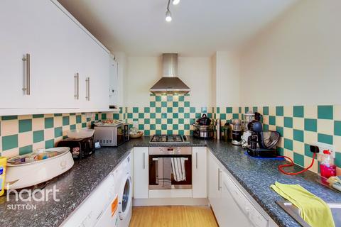 12 Homefield Park, Sutton, SM1 2AN