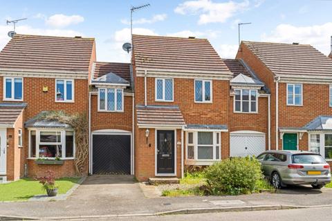 12 Grebe Close, Aylesbury, HP19 0YL