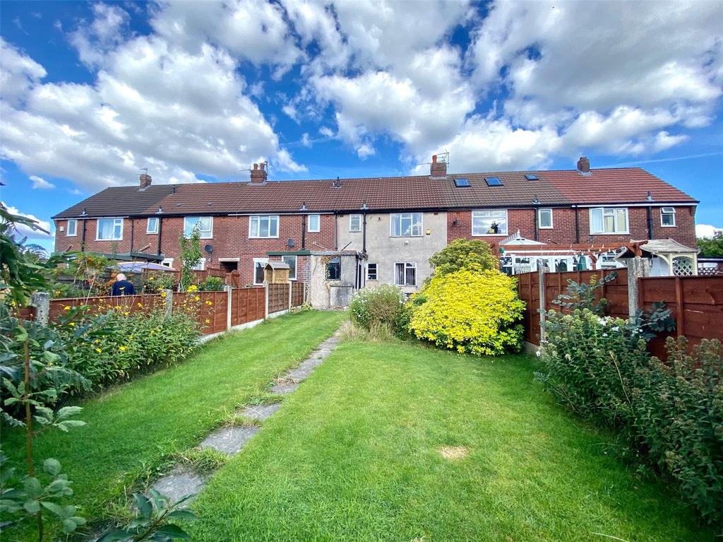 Hilda Grove, South Reddish, Stockport, SK5 2 bed terraced house £160,000