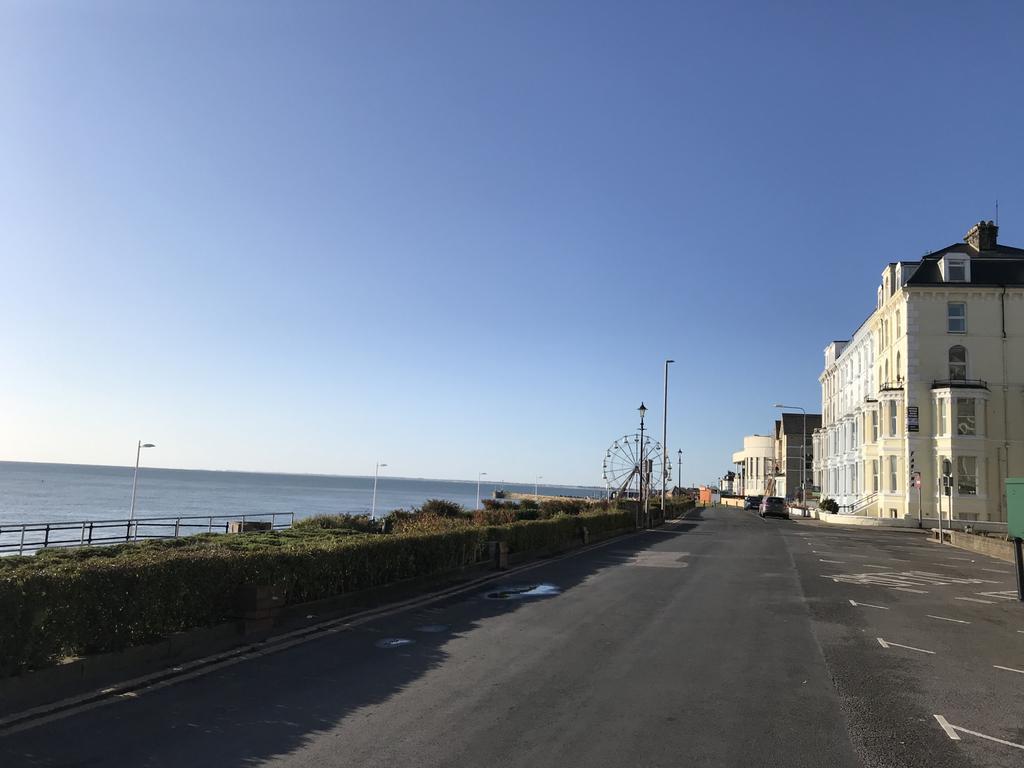 Promenade outside flat