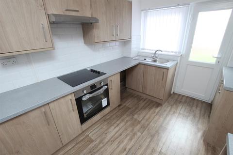 3 bedroom end of terrace house to rent - Neville Close, Redditch, B98 8JB