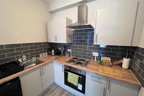 3 bedroom apartment to rent, Market St, Hindley