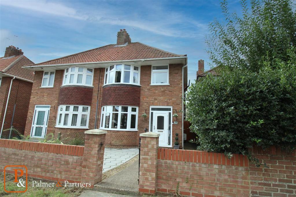 Felixstowe Road, Ipswich 3 bed semidetached house £260,000