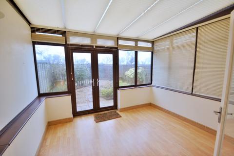 38 Herolf Way, Harleston, IP20 9QA