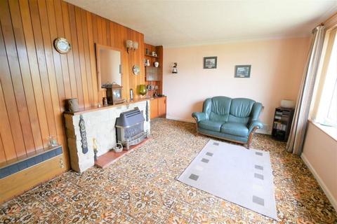 4 Buckingham Close, Martlesham, Woodbridge, IP12 4SX