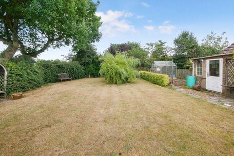 4 Buckingham Close, Martlesham, Woodbridge, IP12 4SX