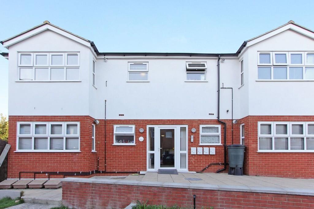 Haslemere Avenue, Colliers Wood 2 bed apartment £1,300 pcm (£300 pw)