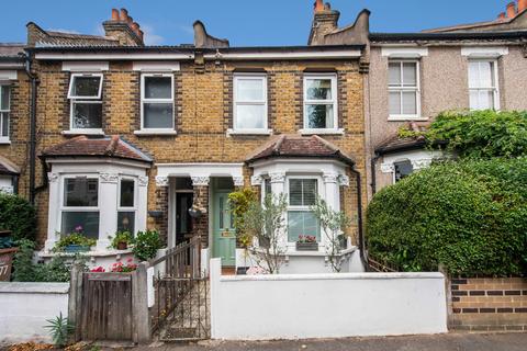 79 Tharp Road, Wallington, SM6 8LG