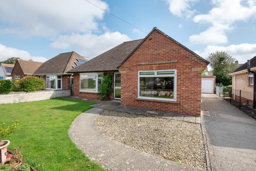 Marston, Oxford, OX3 2 bed detached bungalow £500,000