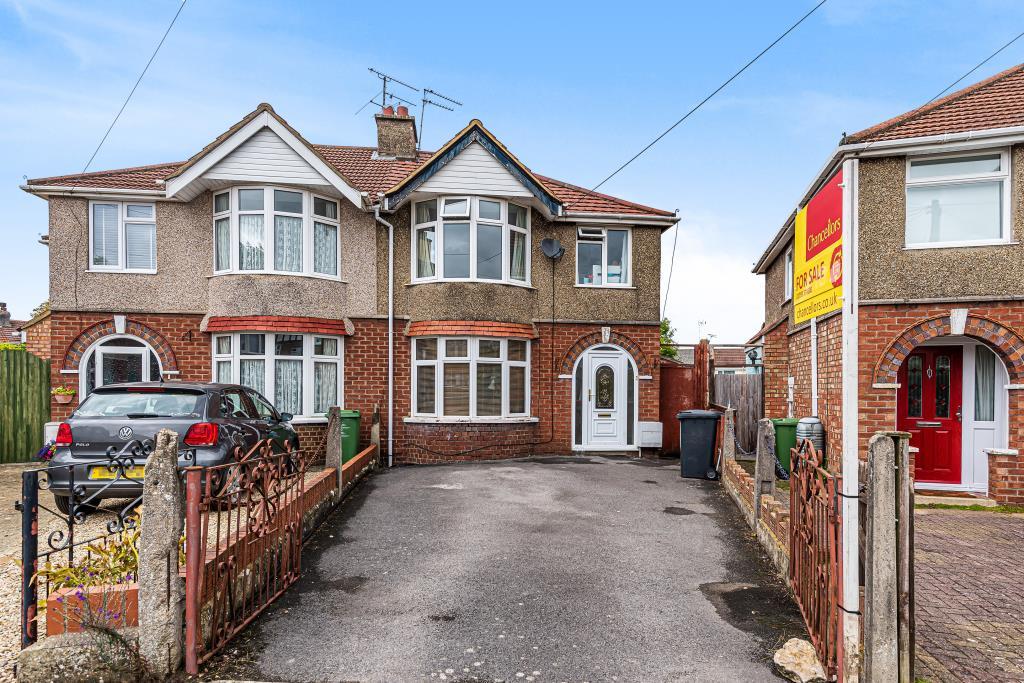 Swindon, Wiltshire, SN3 3 bed semidetached house £300,000