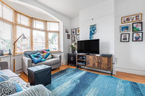 34 Alvescot Road, Swindon, SN3 1BL