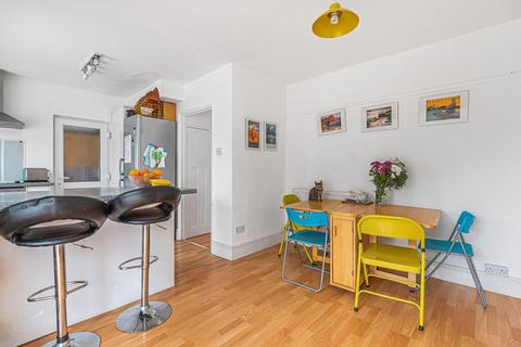 34 Alvescot Road, Swindon, SN3 1BL
