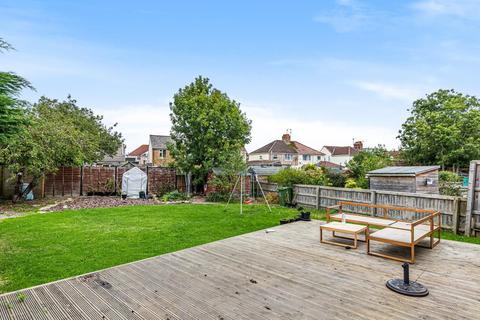 34 Alvescot Road, Swindon, SN3 1BL