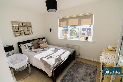 16 Whitebeam Way, Nuneaton, CV10 0LJ