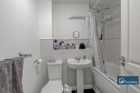 16 Whitebeam Way, Nuneaton, CV10 0LJ
