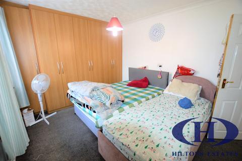 47a Bankside, Southall, UB1 1NH